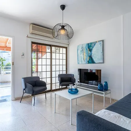Azure 2-br W/terrace In Apartment *