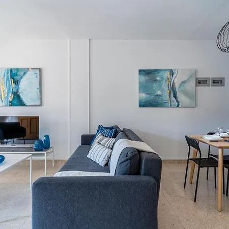 Apartment Azure 2-br W/terrace In