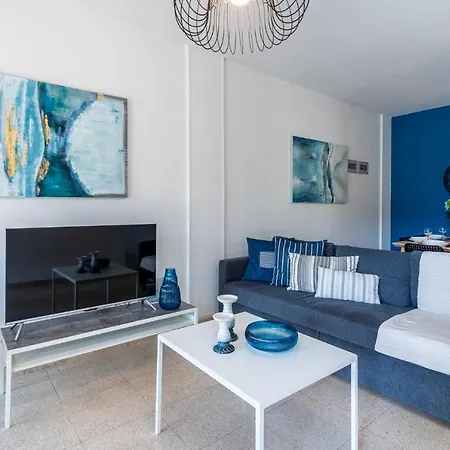 Apartment Azure 2-br W/terrace In