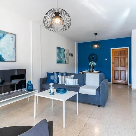 Azure 2-br W/terrace In