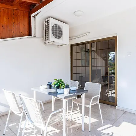 Azure 2-br W/terrace In * Larnaka