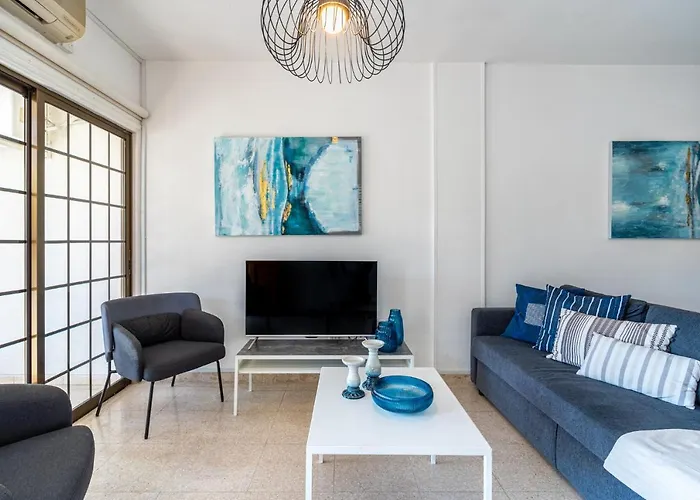 Azure 2-br W/terrace In Apartment Larnaka