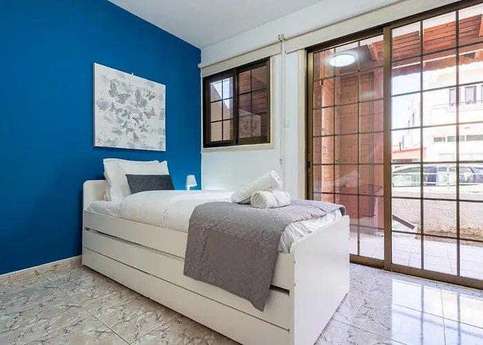 Azure 2-br W/terrace In * Larnaka