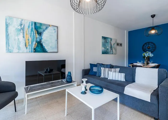 Apartment Azure 2-br W/terrace In